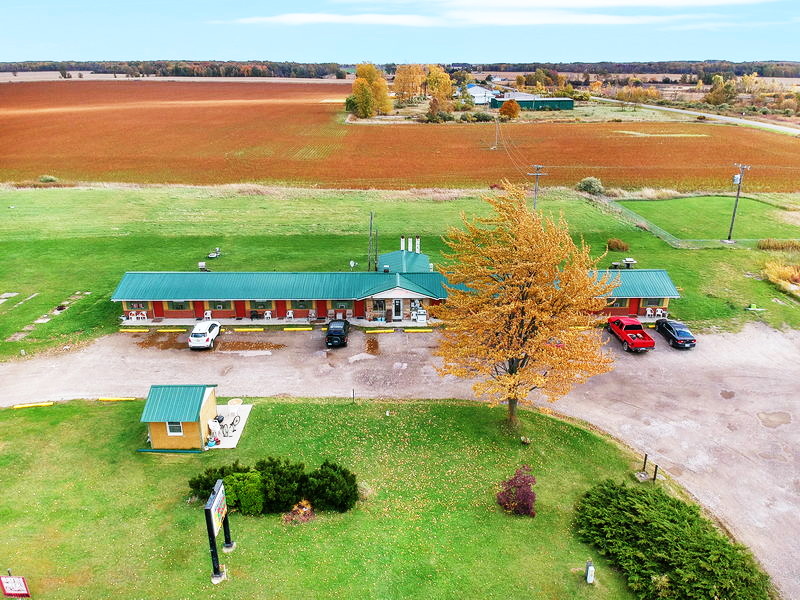 Marlette Inn (Antonious Motel) - Loopnet Photo
